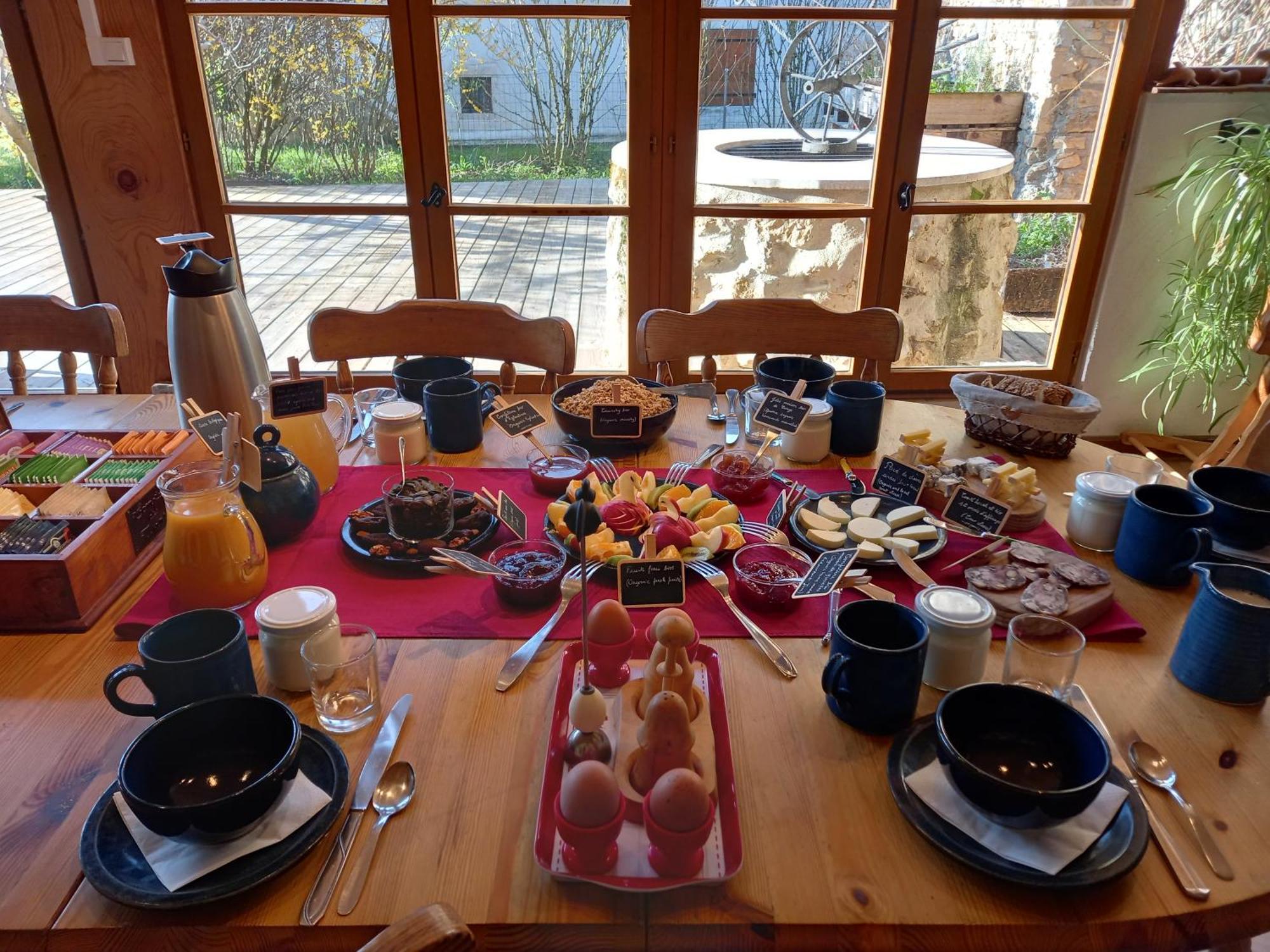 Valreley, Chambres Et Table D'Hotes Eco-Friendly Avec Bain Nordique Au Sud Du Massif Du Jura Champagne-en-Valromey Εξωτερικό φωτογραφία